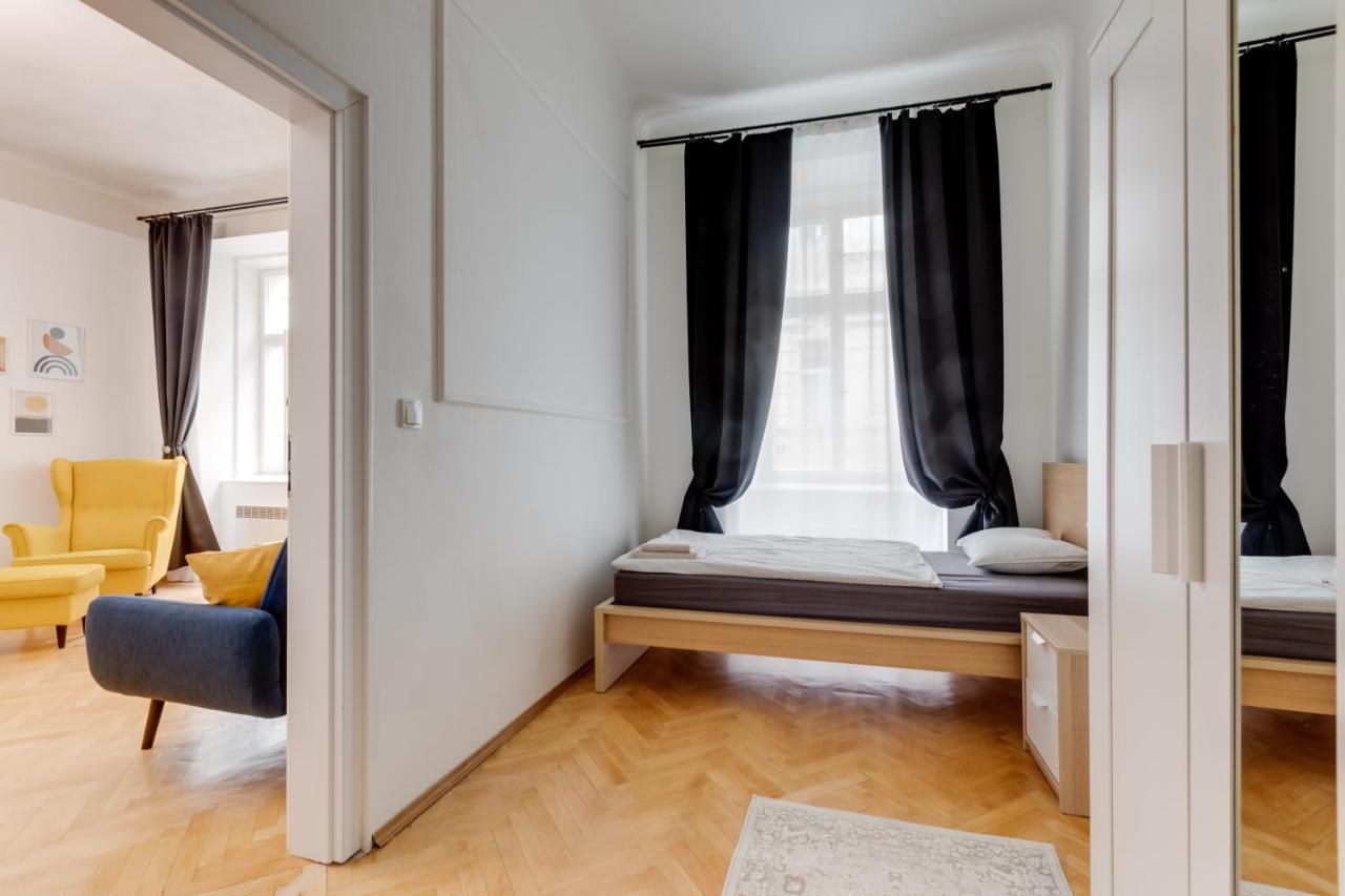 New Moderated Školská Apartment Praga Exterior foto